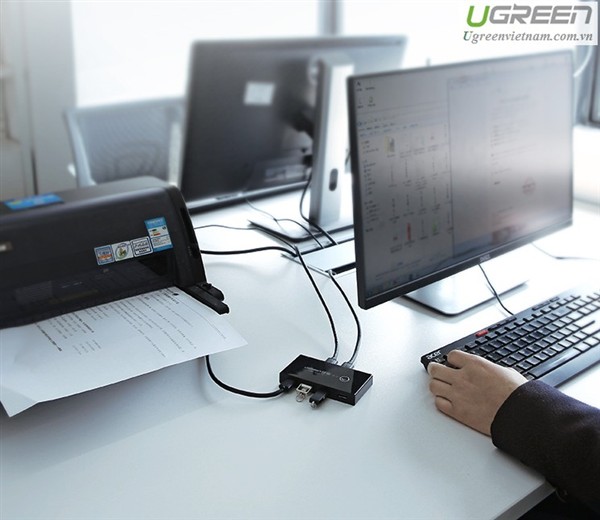 Bộ chia sẻ máy in Ugreen 30767 và cáp kết nối