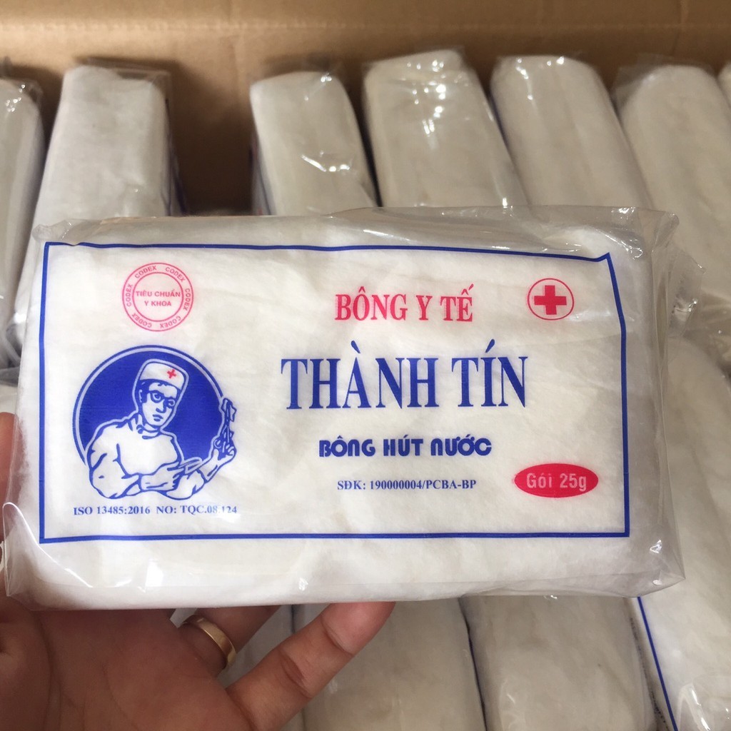 Chấm vết mực in ướt bằng bông gòn
