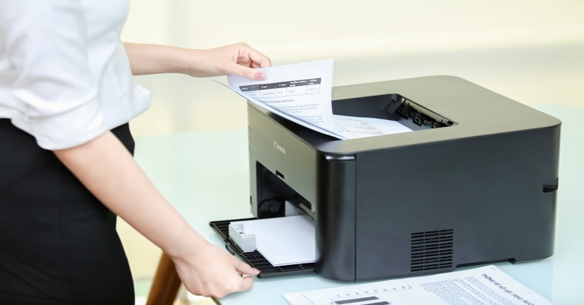 Giao diện cài đặt driver máy in Ricoh để kiểm tra chức năng in 2 mặt
