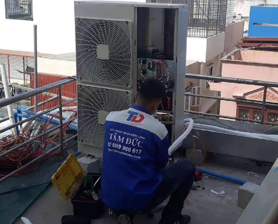 Lắp đặt máy lạnh đúng tiêu chuẩn kỹ thuật bởi đội ngũ chuyên nghiệp