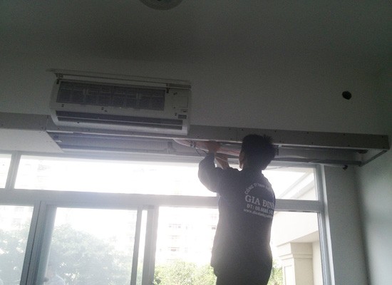 Lắp đặt cục lạnh máy lạnh treo tường