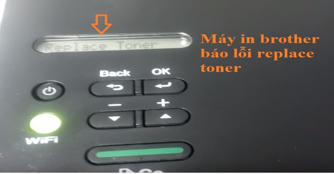 Hình ảnh máy in Brother 2240d với chỉ báo lỗi toner