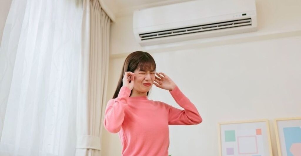 Máy lạnh hoạt động phát ra tiếng kêu rè rè khó chịu