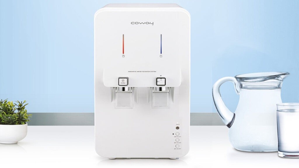 Thiết kế hiện đại của máy lọc nước nóng lạnh trực tiếp trong không gian nội thất