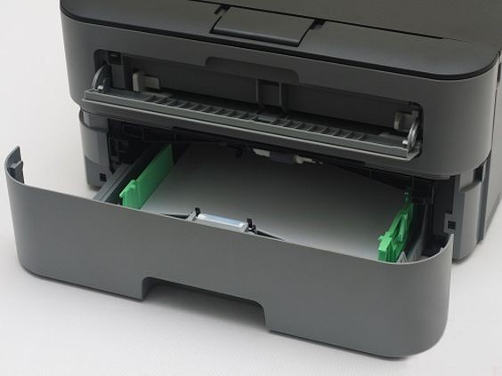 Lắp đặt hộp mực toner vào máy in Brother HL L2321D