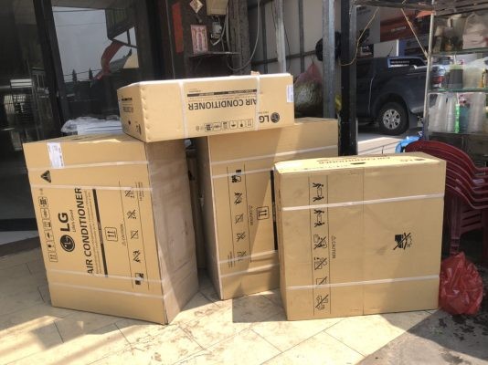 Mặt nạ máy lạnh âm trần LG hài hòa với trần nhà