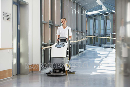 Sử dụng máy chà sàn cho bệnh viện để bảo vệ sức khỏe của mọi người