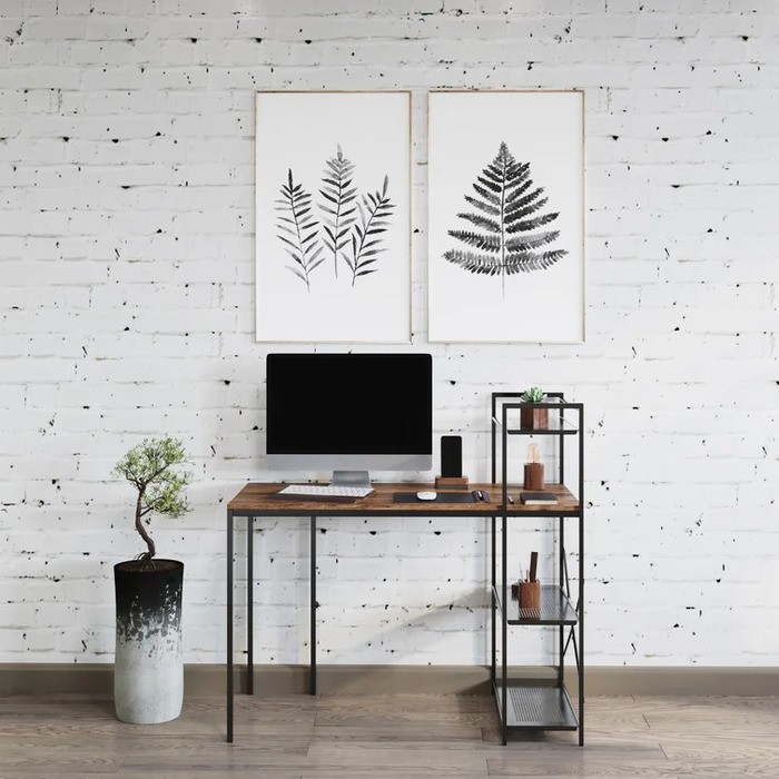 Bàn nhỏ kết hợp kệ sách tiện lợi trong phòng ngủ