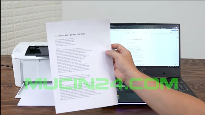 Chọn máy in HP M15w đã cài đặt để in thử