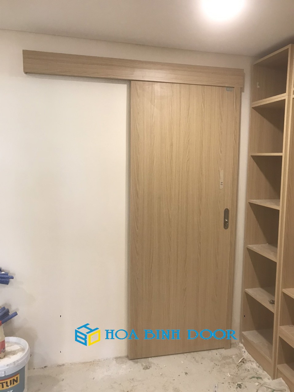 Cửa lùa gỗ công nghiệp MDF tối ưu không gian phòng ngủ