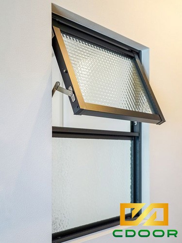 Cửa sổ kính phòng ngủ mở hất kết hợp vách cố định