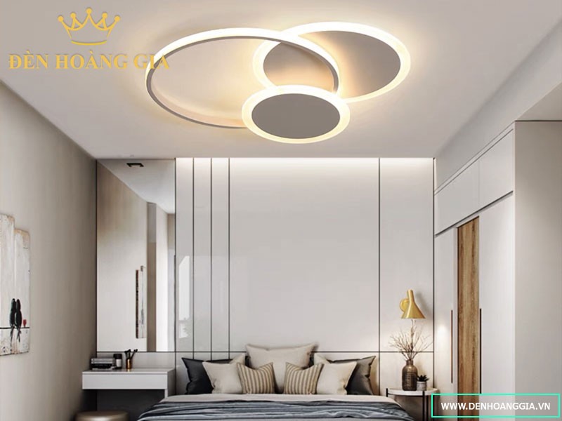 Đèn ốp led tròn tạo không gian thư giãn trong phòng ngủ
