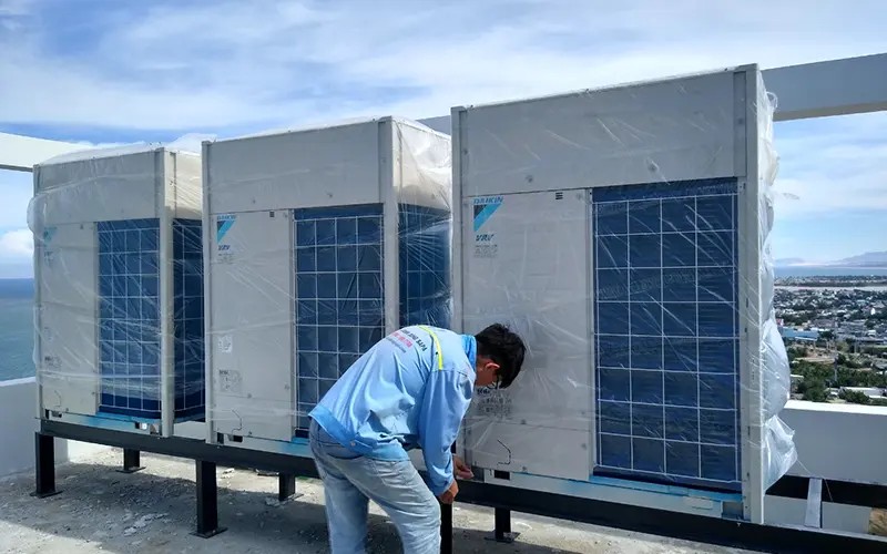 Dàn nóng hệ thống điều hòa trung tâm VRV của Daikin