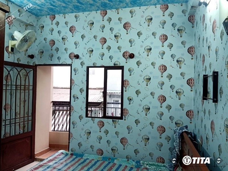 Giấy dán tường họa tiết dễ thương cho phòng ngủ của bé