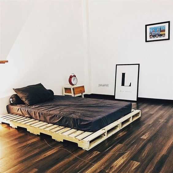 Giường gỗ pallet 1m6x2m hiện đại, ý tưởng decor phòng ngủ bằng gỗ đơn giản và ấm cúng