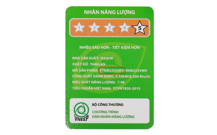 Tem năng lượng trên máy lạnh Daikin FTKM giúp xác định dòng máy