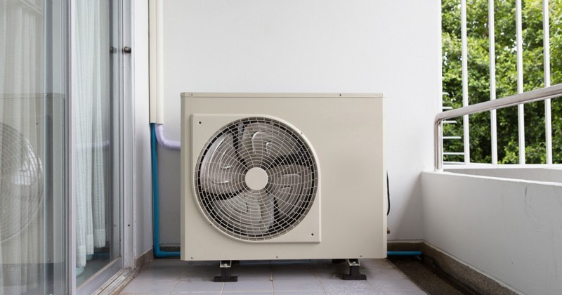 Lắp đặt dàn nóng máy lạnh treo tường ngoài trời
