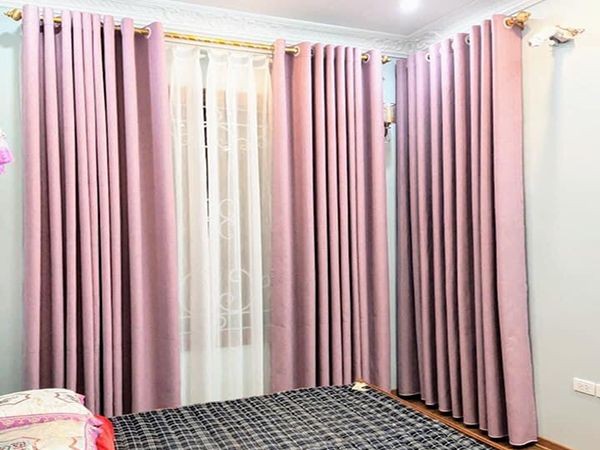 Rèm vải hai lớp màu hồng lãng mạn cho phòng ngủ vợ chồng