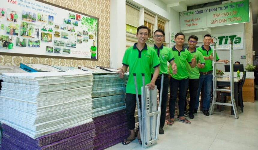 Dịch vụ thi công giấy dán tường phòng ngủ giá rẻ tại TPHCM