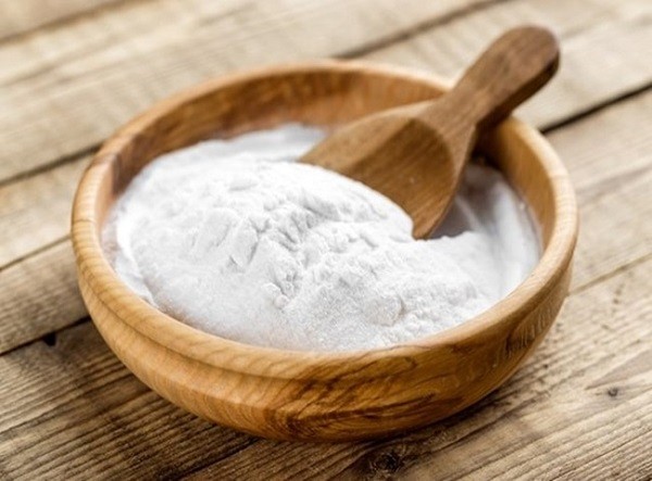 Mẹo dùng bột mì/bột gạo xử lý vết ẩm mốc lâu ngày trên tường