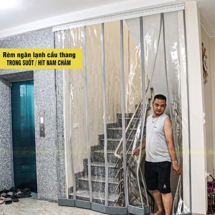 Vách ngăn nhựa trong suốt dùng nam châm hít, tiện lợi cho phòng ngủ