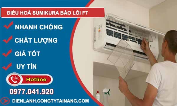 Kỹ thuật viên kiểm tra dàn nóng điều hoà Sumikura khi báo lỗi F7