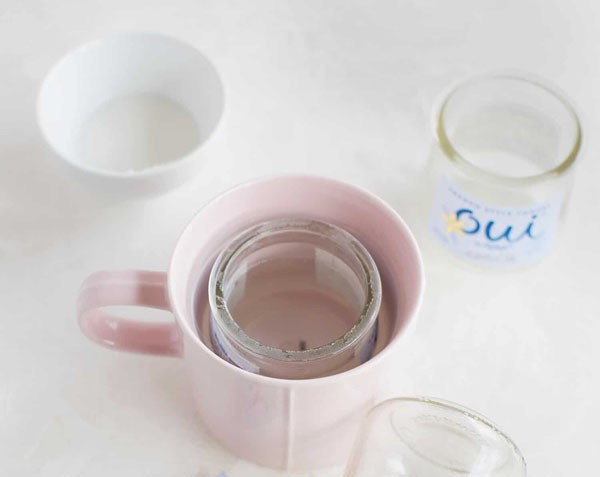 Cách quấn dây thừng tạo chậu trồng cây từ lọ thủy tinh