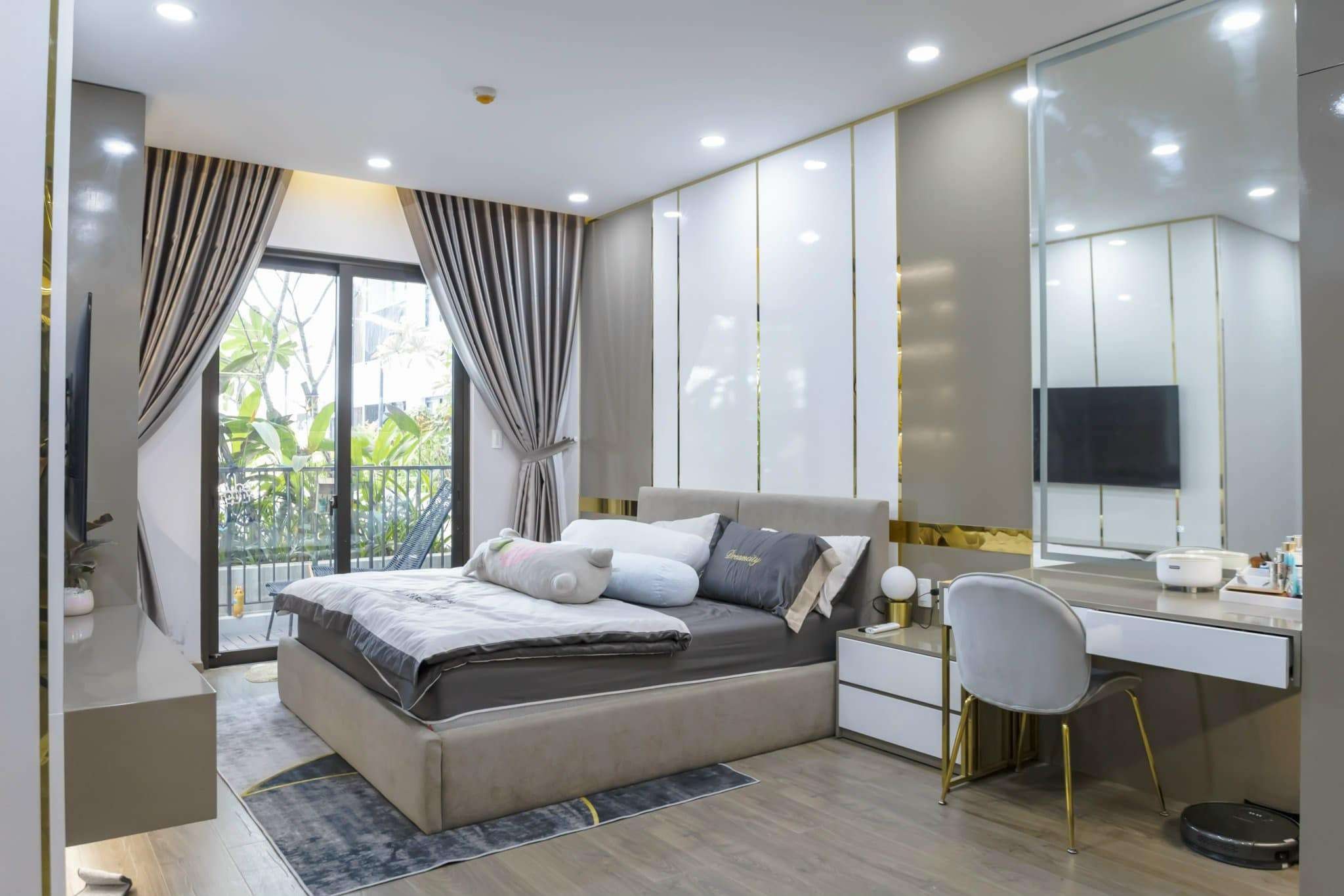 Nội thất phòng ngủ tiện nghi và sang trọng cho vợ chồng