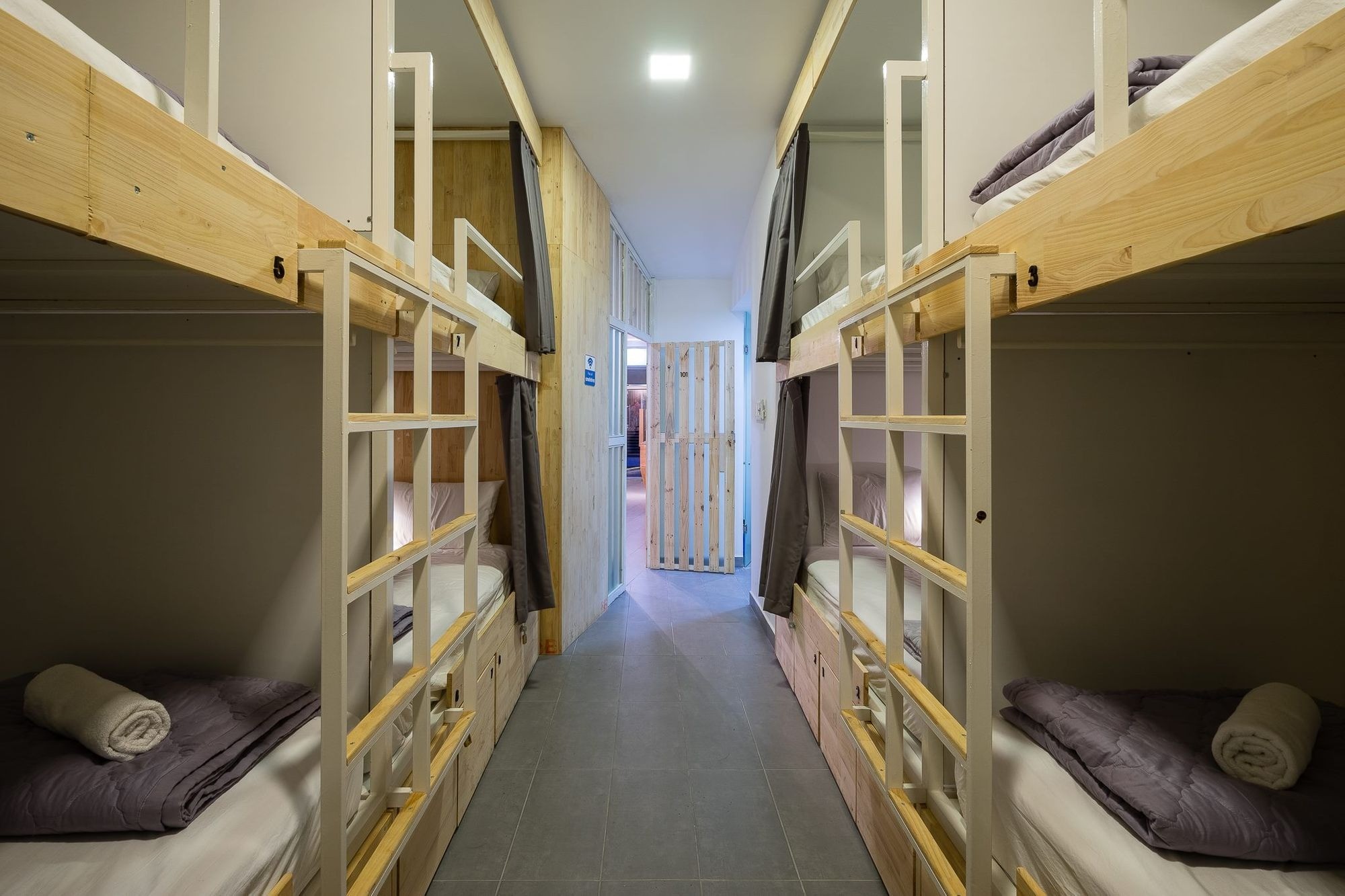 Thiết kế phòng ngủ nhỏ giá rẻ dạng sleepbox hiện đại