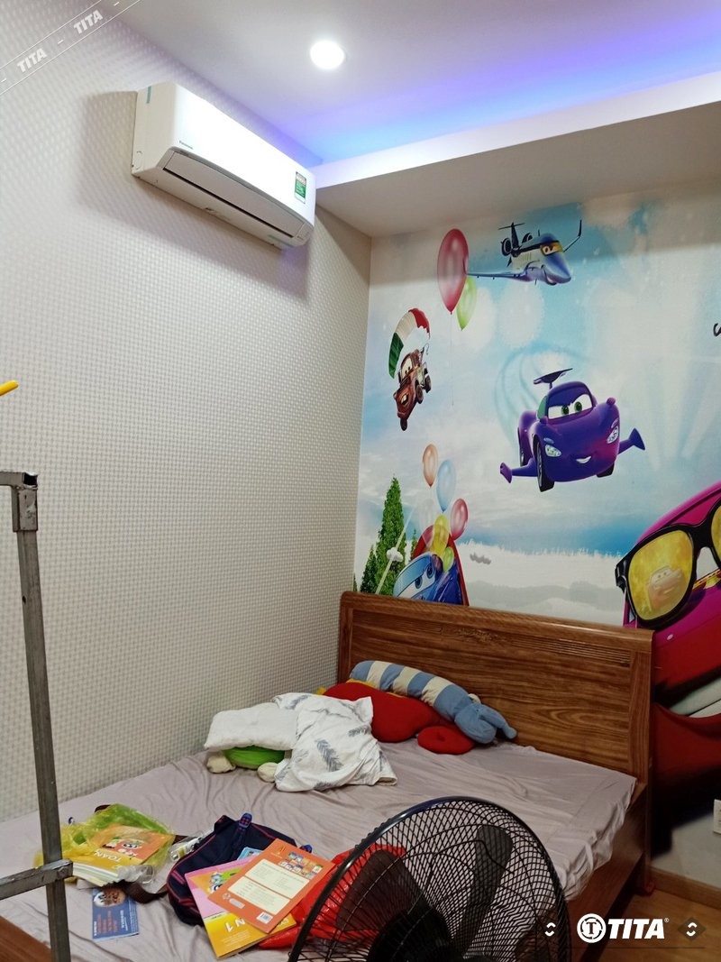 Tranh dán tường xe hơi cho phòng ngủ bé trai