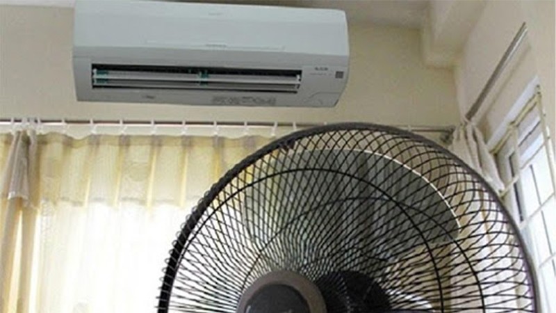 Kết hợp quạt máy giúp tiết kiệm điện máy lạnh